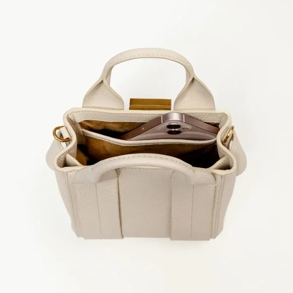 NWT Caraa Madrid Bag in Swan - Picture 9 of 11